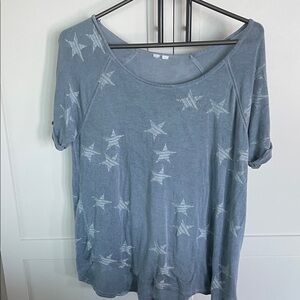 Cable & Gauge Star Print Gray Tee